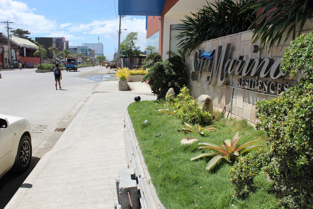 Feel Great Stay Condotels - San Marino Cebu Bagian luar foto