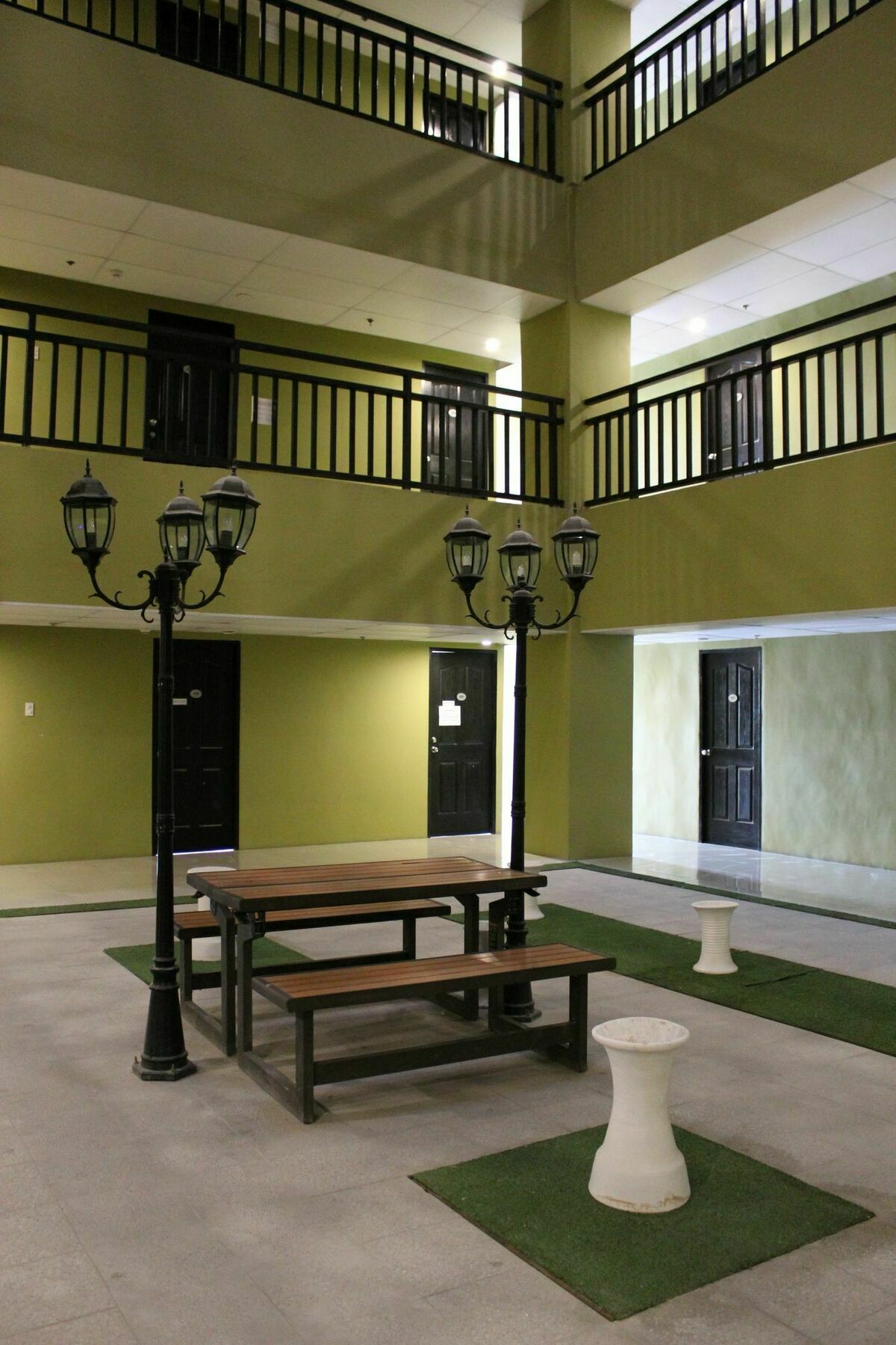 Feel Great Stay Condotels - San Marino Cebu Bagian luar foto